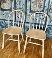 2 Midcentury Windsor Stühle aus Holz