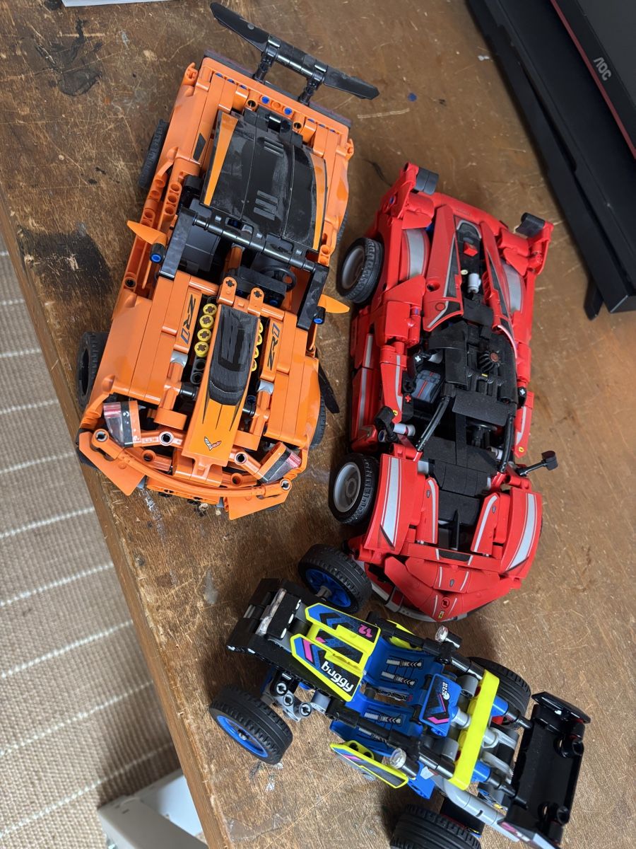 Voitures modèles: Lego Technik Autos  – D'occasion à murten par kam_9wqw