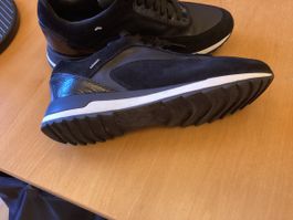 Neuwertige schwarze GEOX Sneakers