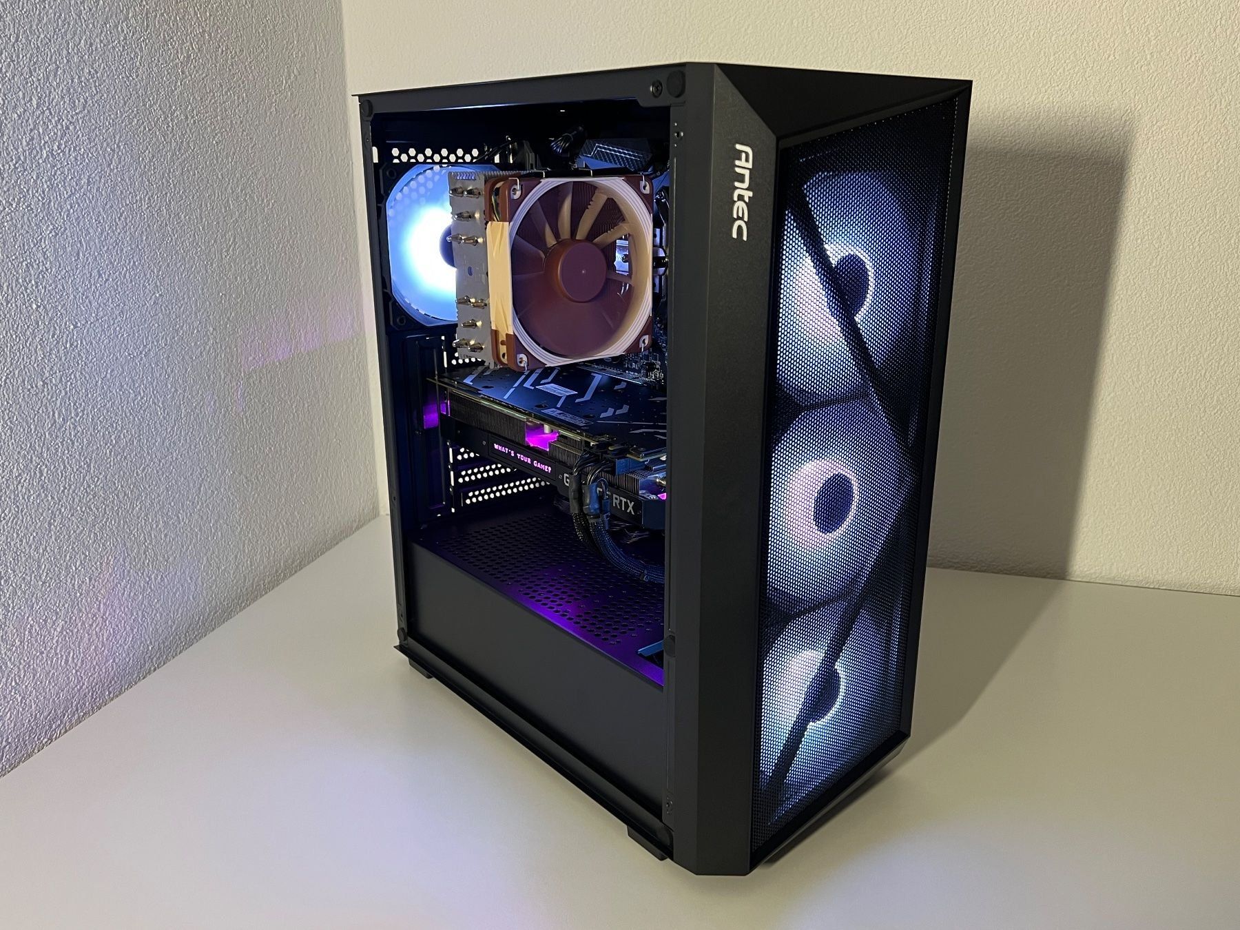 PC: Gaming-PC / Ryzen 7 / RTX 2070 / 16GB / M.2 SSD – Usato da Arbon venduto da Felsenberg