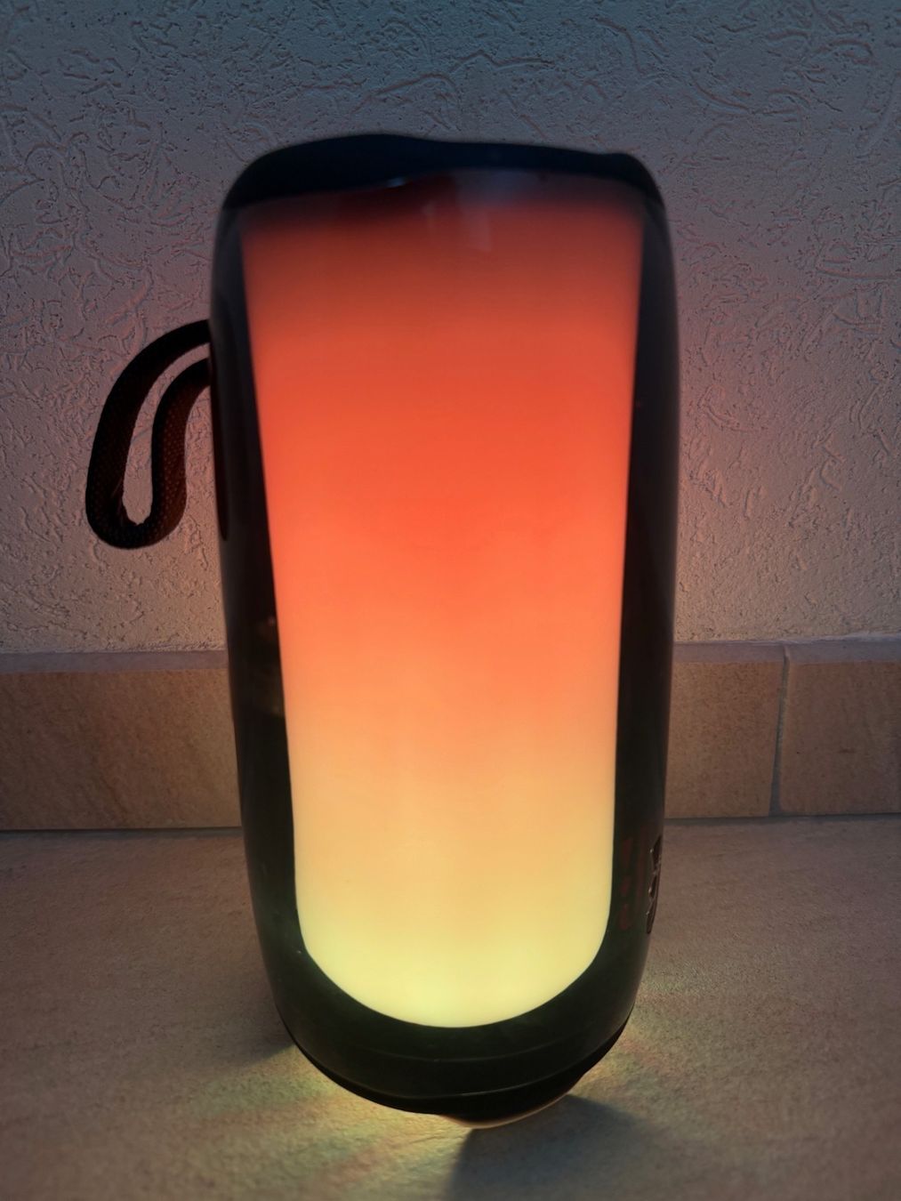 JBL Haut-parleurs: JBL Pulse 5 Black – D'occasion à St-Gingolph par GoldenKeys