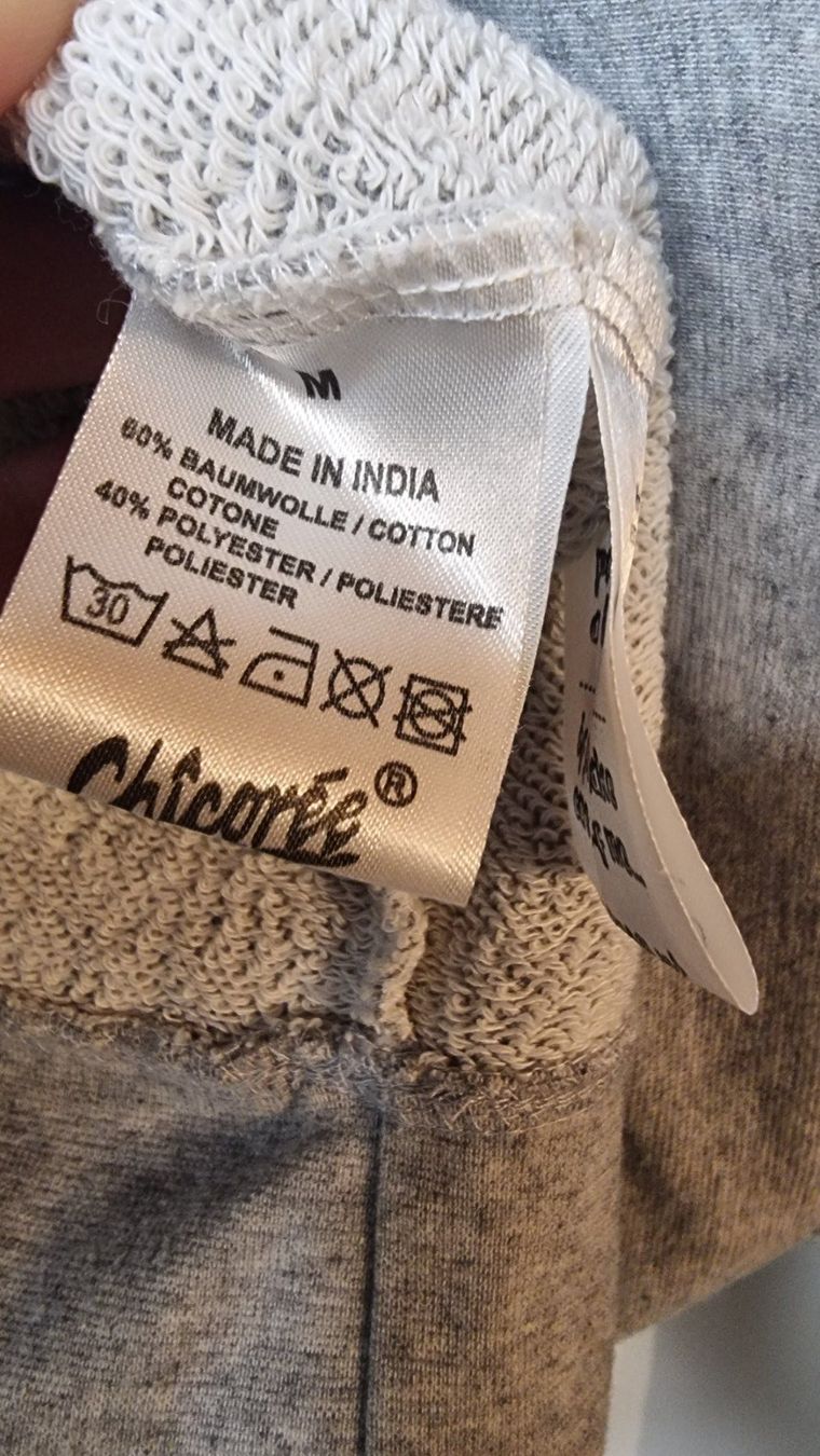 Maglioni & Felpe: Pullover Größe 38/M mit TOKYO Logo💫 – Usato da Wald ZH venduto da Martin79 4