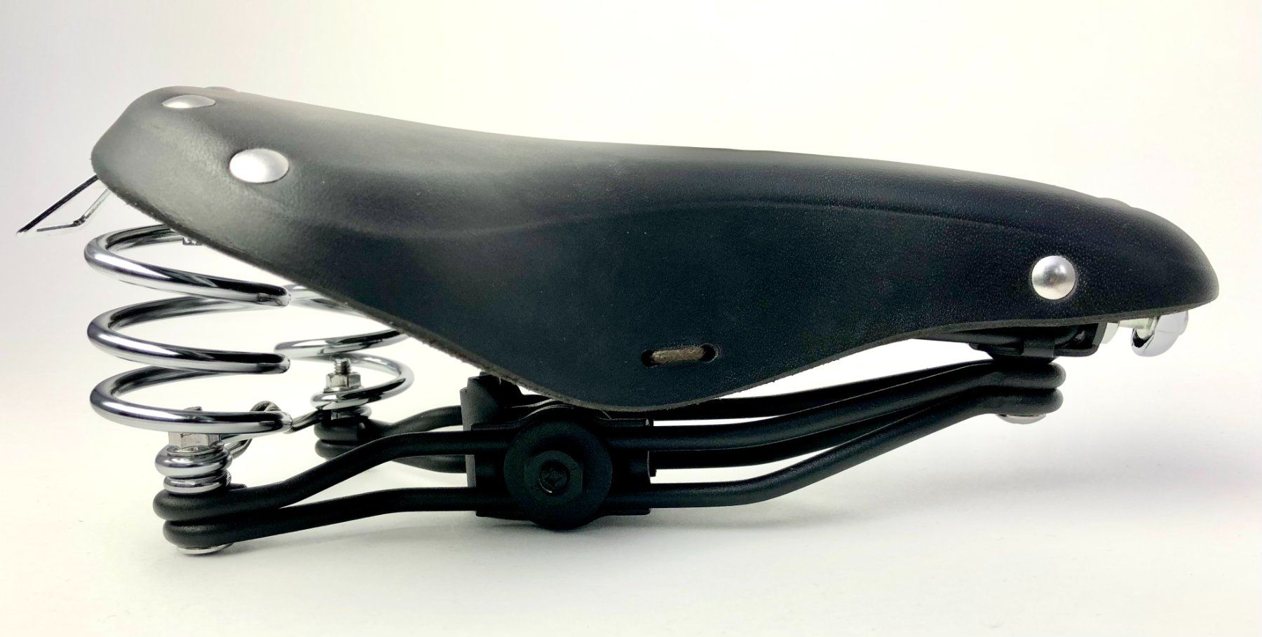 Pezzi di ricambio: Vintage Leder Sattel schwarz – Nuovo e nell'imballaggio originale da Altenrhein venduto da EasyRides 4