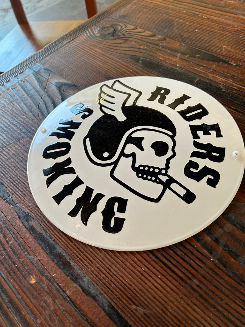 Insegne: Emailleschild "RIDERS SMOKING"  Ø 30cm – Usato da Sugiez venduto da brockicenter 2