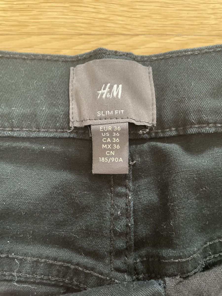 H&M Pantaloni: Schwarze H\&M Shorts Gr. 36 – Usato da Wettingen venduto da rom_zm2f 1