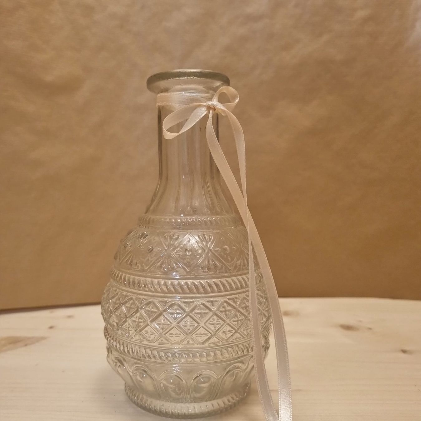 Vasi & Recipienti: Vintagestyle Glasvase mit Muster und Schleife – Usato da Luzern venduto da kon_j7zt