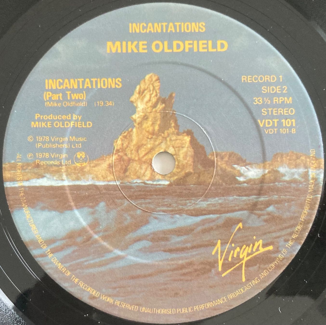 Dischi in vinile: MIKE OLDFIELD - INCANTATIONS – Usato da Poliez-Pittet venduto da Newtown-Records 2