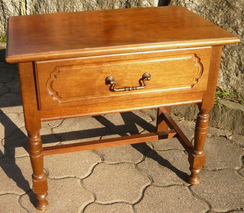 Commodes: kleine Kommode – D'occasion à Ruggell par Btt