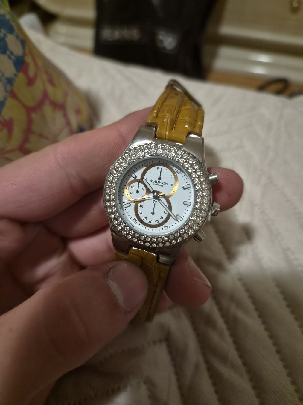 Orologi:  Damenuhr Madison mit Steinen – Usato da Hochdorf venduto da TT_GARAGE