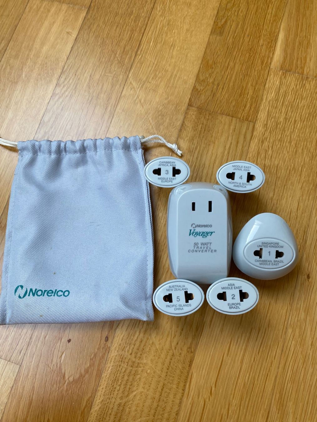 Unità & Adattatore: Reiseadapter – Usato da Volketswil venduto da Pabut