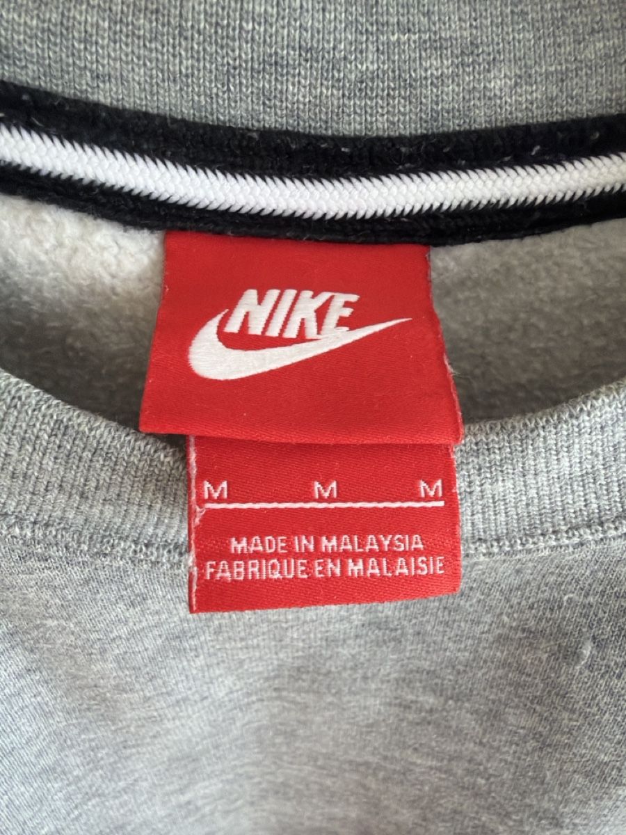 Nike Pulls & Sweat-shirts: Nike Sweatshirt grau – D'occasion à Zürich par Vittelo 2