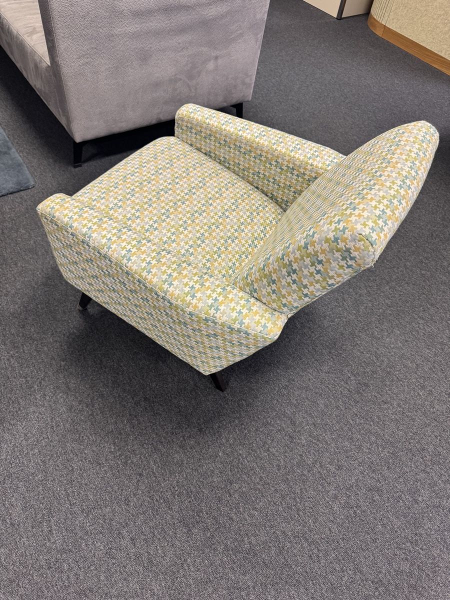 Sessel: Sessel mit Muster, guter Zustand, 1 Stk. – Gebraucht aus Zuchwil von Bluejay79 4