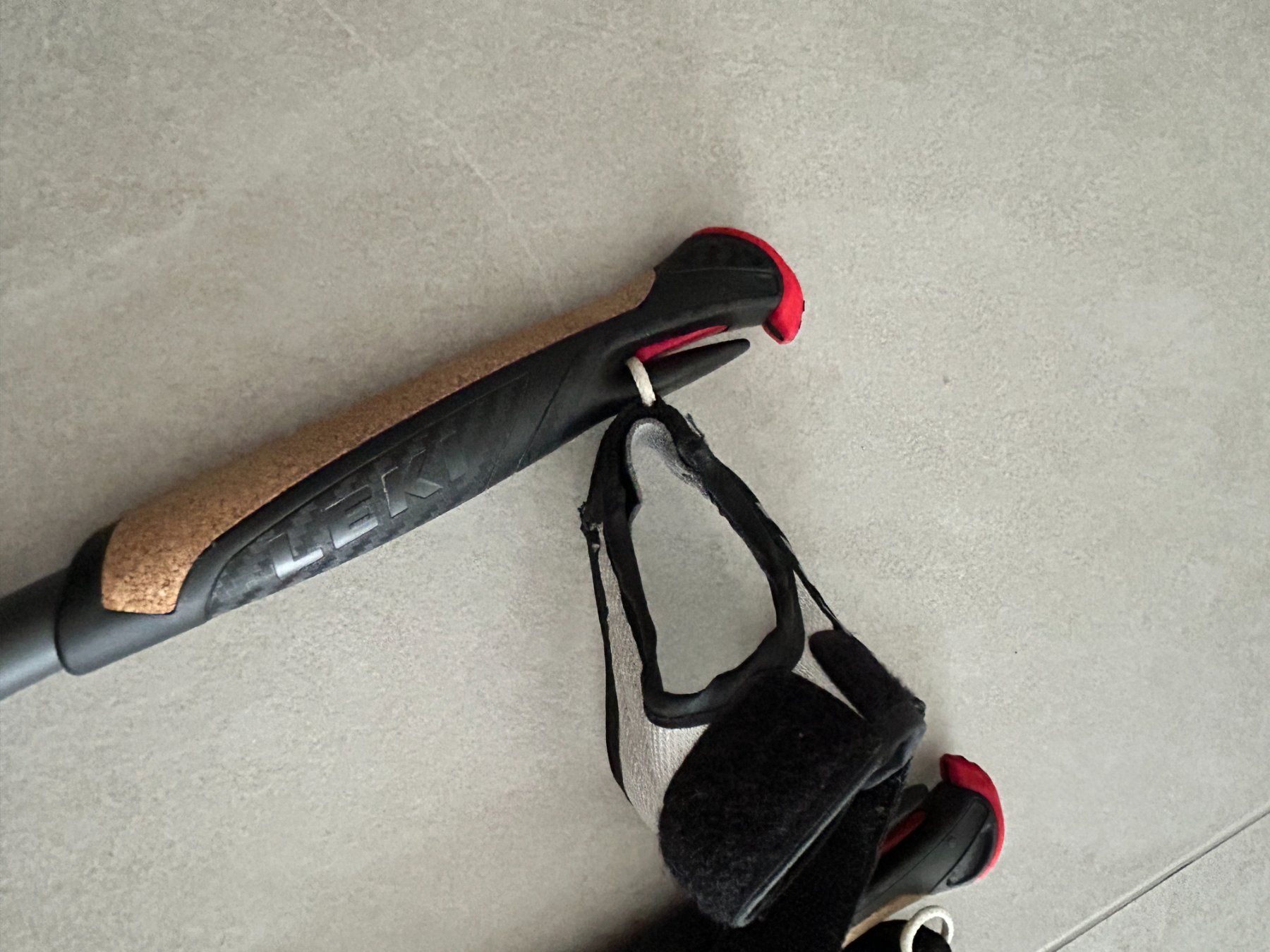 Leki Altri accessori: LEKI Nordic Walkingstöcke Smart Response 115 – Usato da Genestrerio venduto da Zio-Dim 8