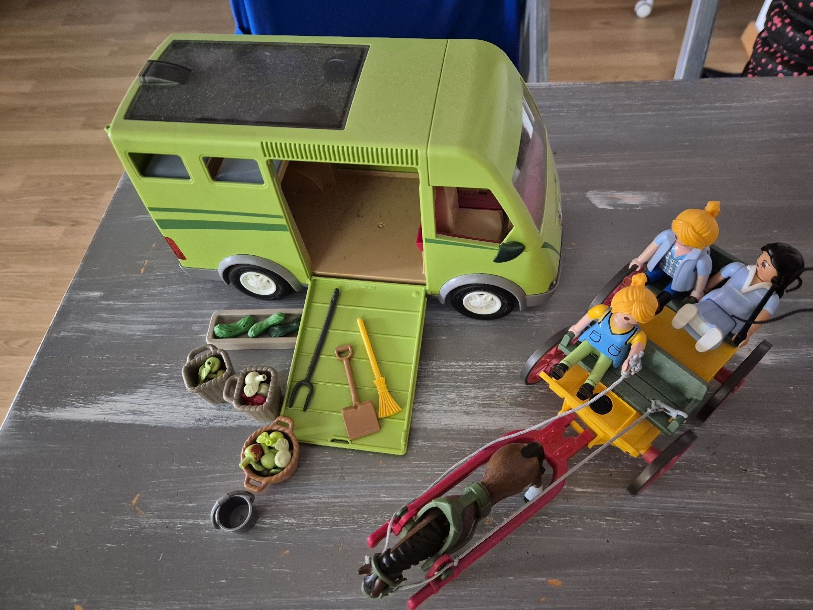 Playmobil Giocattoli: Pferdetransporter mit Kutsche – Usato da Fahrweid venduto da Fischwasser6 1