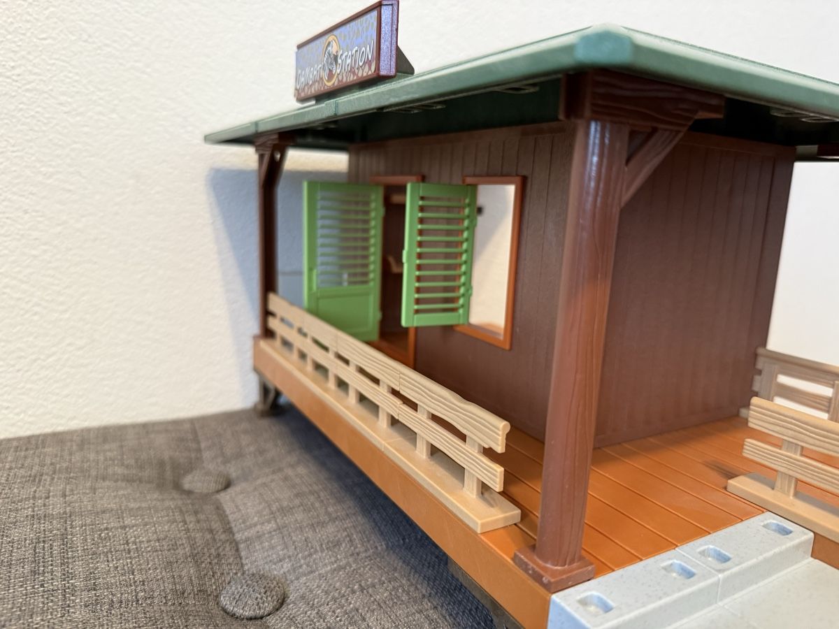 Playmobil Giocattoli: Playmobil Ranger Haus – Usato da Chur venduto da Tsambiko 7