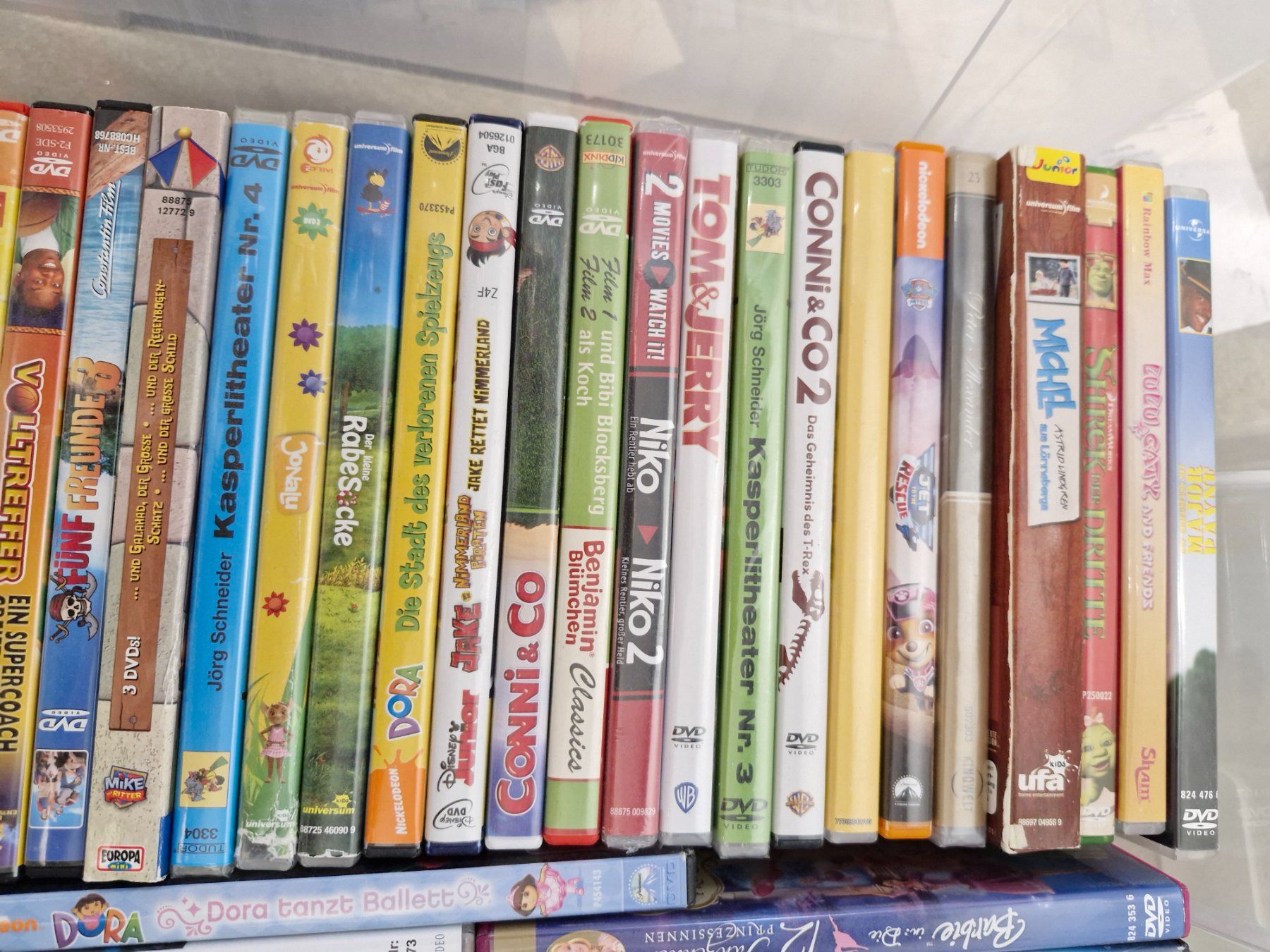 Tutti i DVDs: Kinder DvD Paket – Usato da Rümlang venduto da rafi012 2
