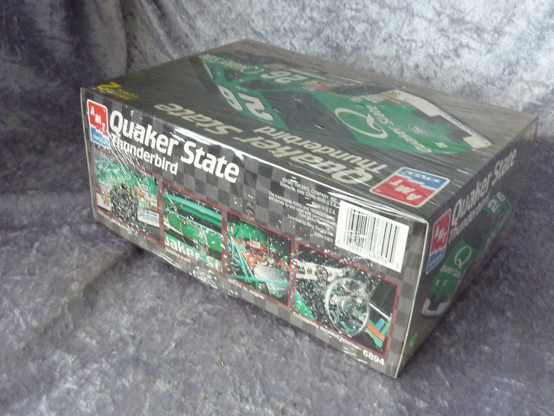 AMT/ERTL Modellini d'auto: Nascar Ford Thunderbird Quaker State 1:25 – Nuovo e nell'imballaggio originale da Dürrenäsch venduto da modellautos4you 2