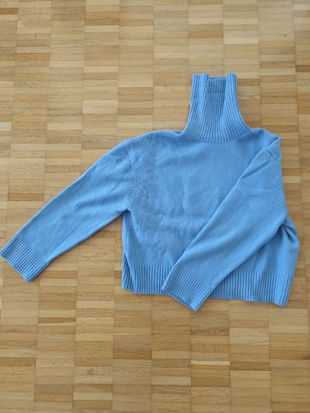 H&M Maglioni & Felpe: Rollkragenpullover H&M hellblau Grösse M – Nuovo (secondo la descrizione) da Wädenswil venduto da macik