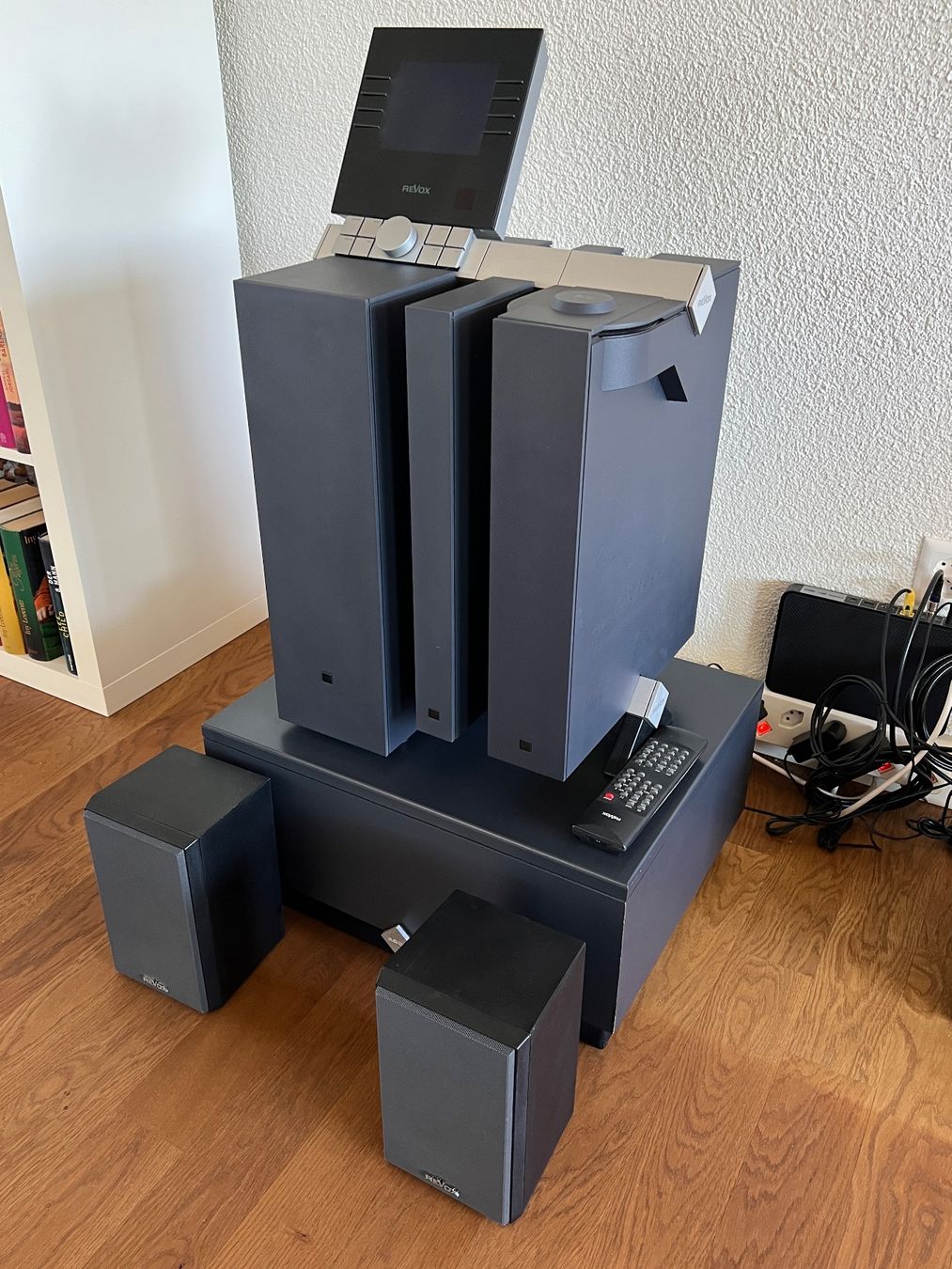 Revox Sistemi audio & multimediali: Revox Evolution Musikanlage mit Subwoofer, 2 Boxen – Usato da Sursee venduto da Babsele
