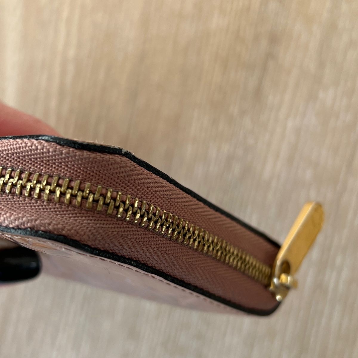 Louis Vuitton Portamonete: Louis Vuitton Zippy Geldbörse – Usato da Zürich venduto da tebi14 2