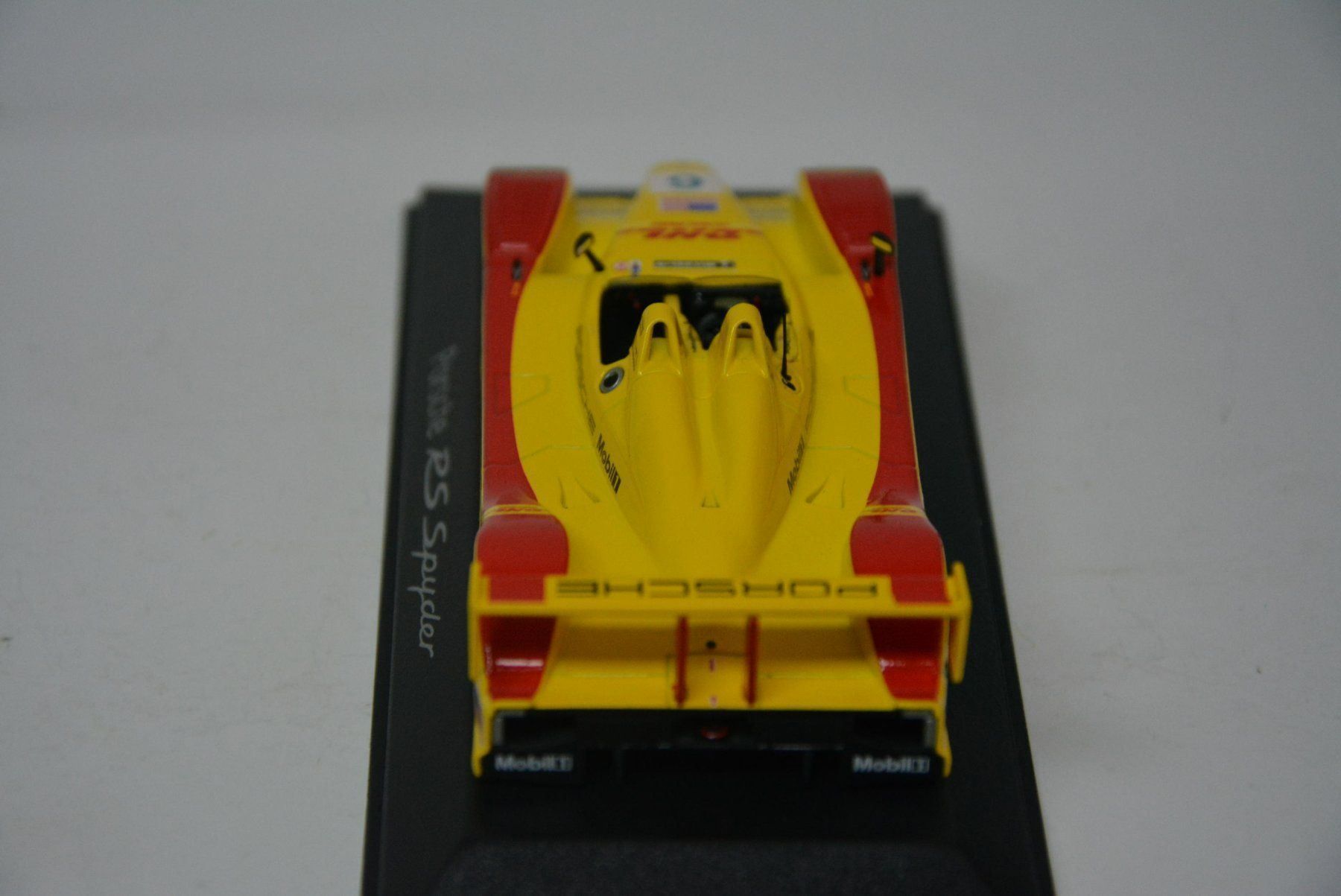 Porsche Modellini d'auto: Porsche RS Spyder #6 2008 "DHL" , 1:43 – Nuovo e nell'imballaggio originale da Goldach venduto da Feivel9 8