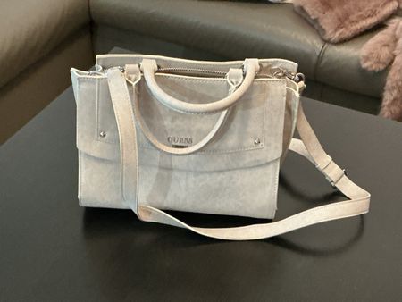 Sac Guess blanc gris clair