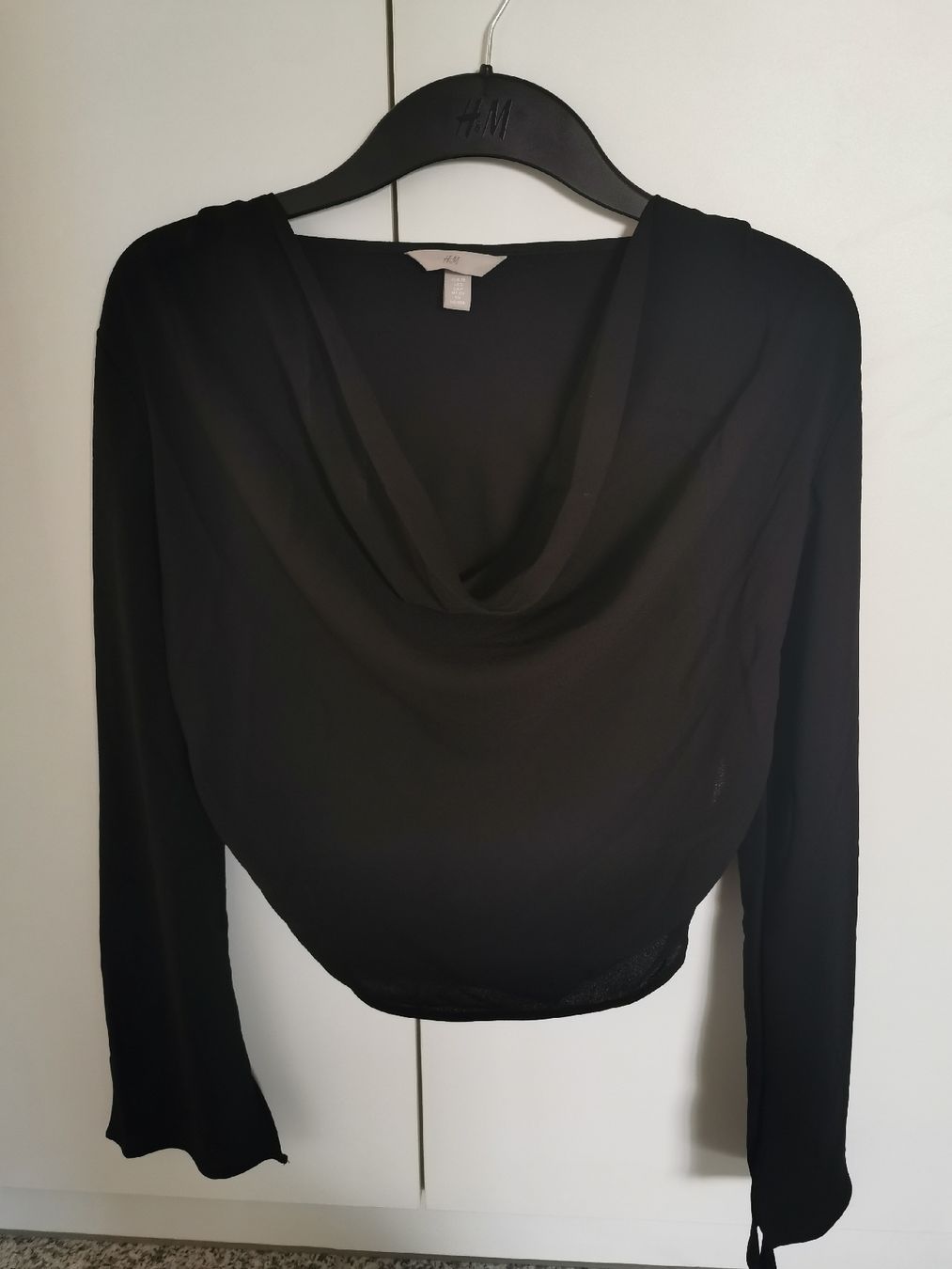 H&M Blusen: Wasserfallshirt neu gr. 38 – Neu und originalverpackt aus Sempach von .1SecondBrands. 2