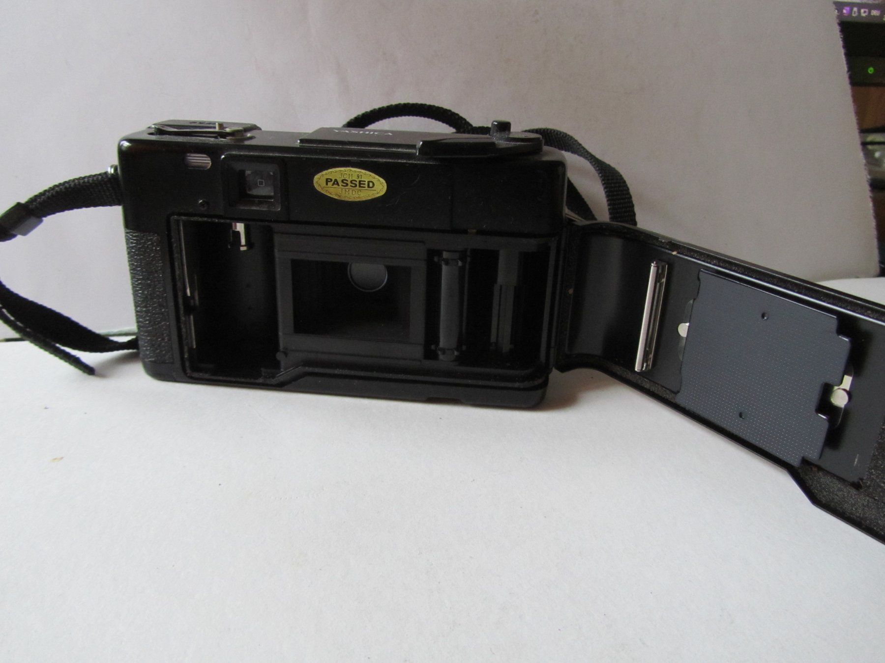 Yashica Fotocamera: Yashica Auto Focus 38mm Kompaktkamera - 1978 bis 1981 – Usato da Weiningen ZH venduto da dietsch57 3