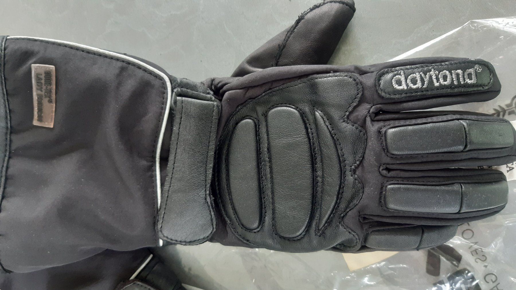 Guanti & manicotti: NEU/ Daytona/ S /Damen/70% – Nuovo e nell'imballaggio originale da Adlikon b.Regensdf venduto da attila63