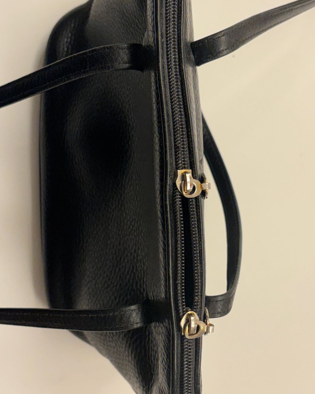Borse da donna: Elegante Echtleder-Schultertasche Marke STONE MOUNTAIN – Usato da Birmensdorf ZH venduto da CAS-ZRH 2
