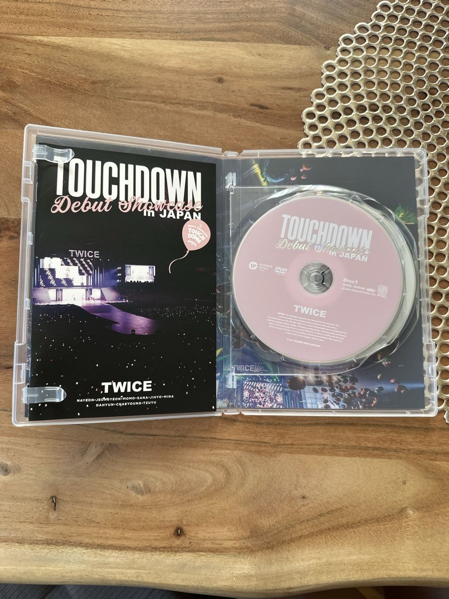 Alle DVDs: K-POP TWICE Concert DVD – Gebraucht aus Goldach von Lenny0220 2