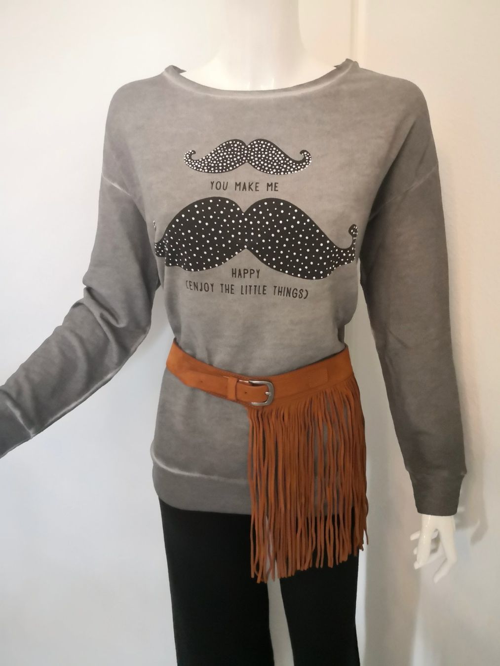 Mango Maglioni & Felpe: 🤩MANGO PULLOVER GRAU & STRASS NEU & D&G P. – Nuovo (secondo la descrizione) da Olten venduto da Naja-Twins-Twins 3