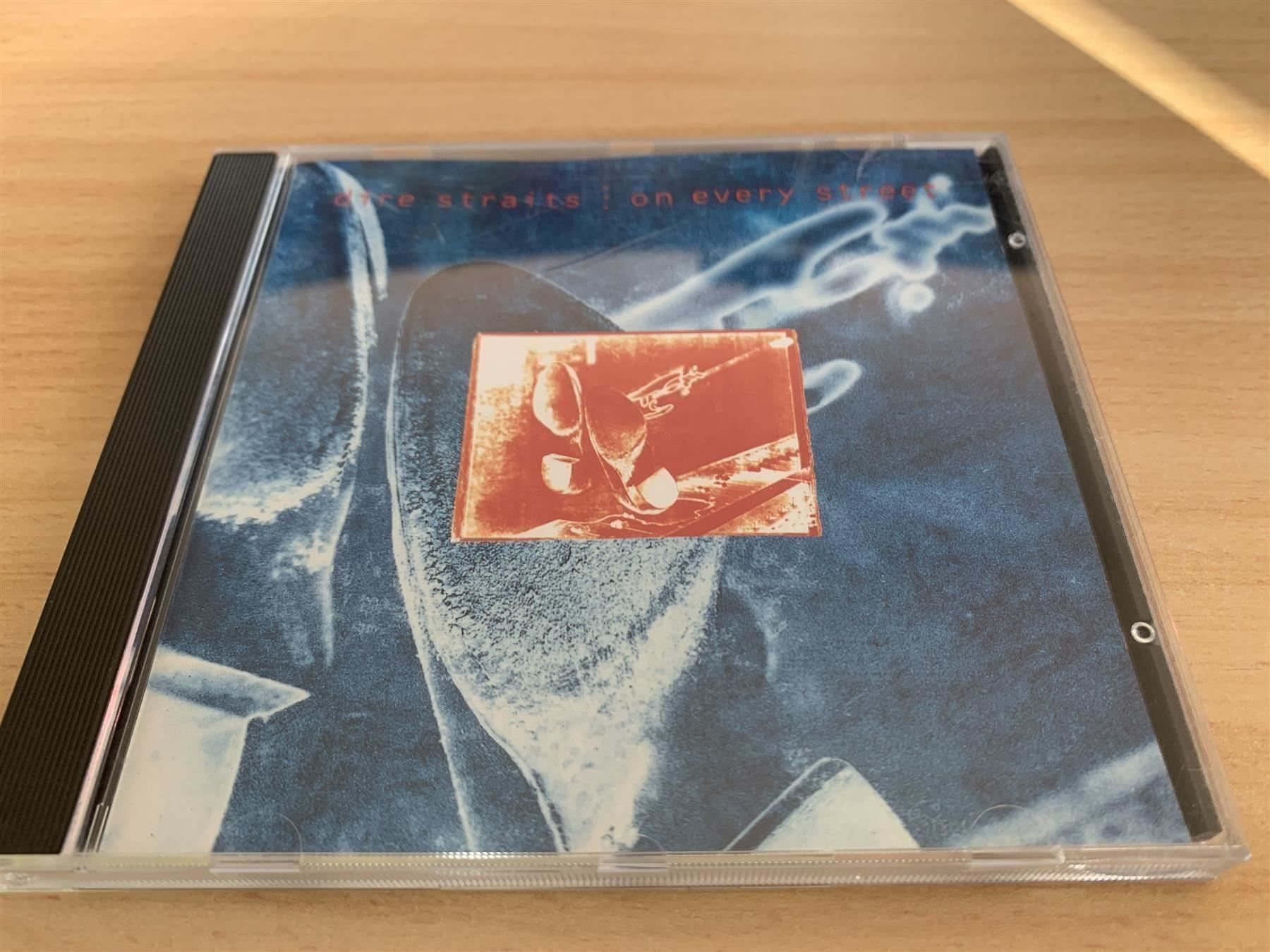 CD: Dire Straits – On Every Street – Usato da Rikon im Tösstal venduto da Alpenmutz