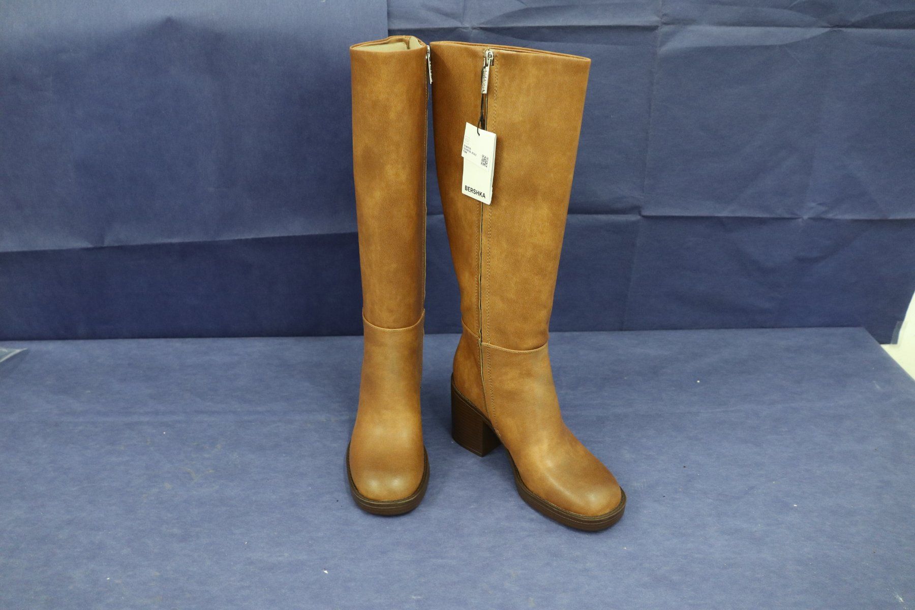 Bershka Scarpe da donna: Stiefel Gr. 38 Bershka – Nuovo (secondo la descrizione) da Liestal venduto da FuV01