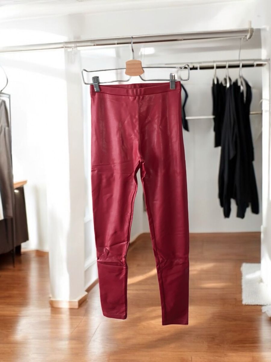 Leggings: Rote Kunstlederleggins Gr. S Herbstlook – Usato da unterentfelden venduto da leyla08 5