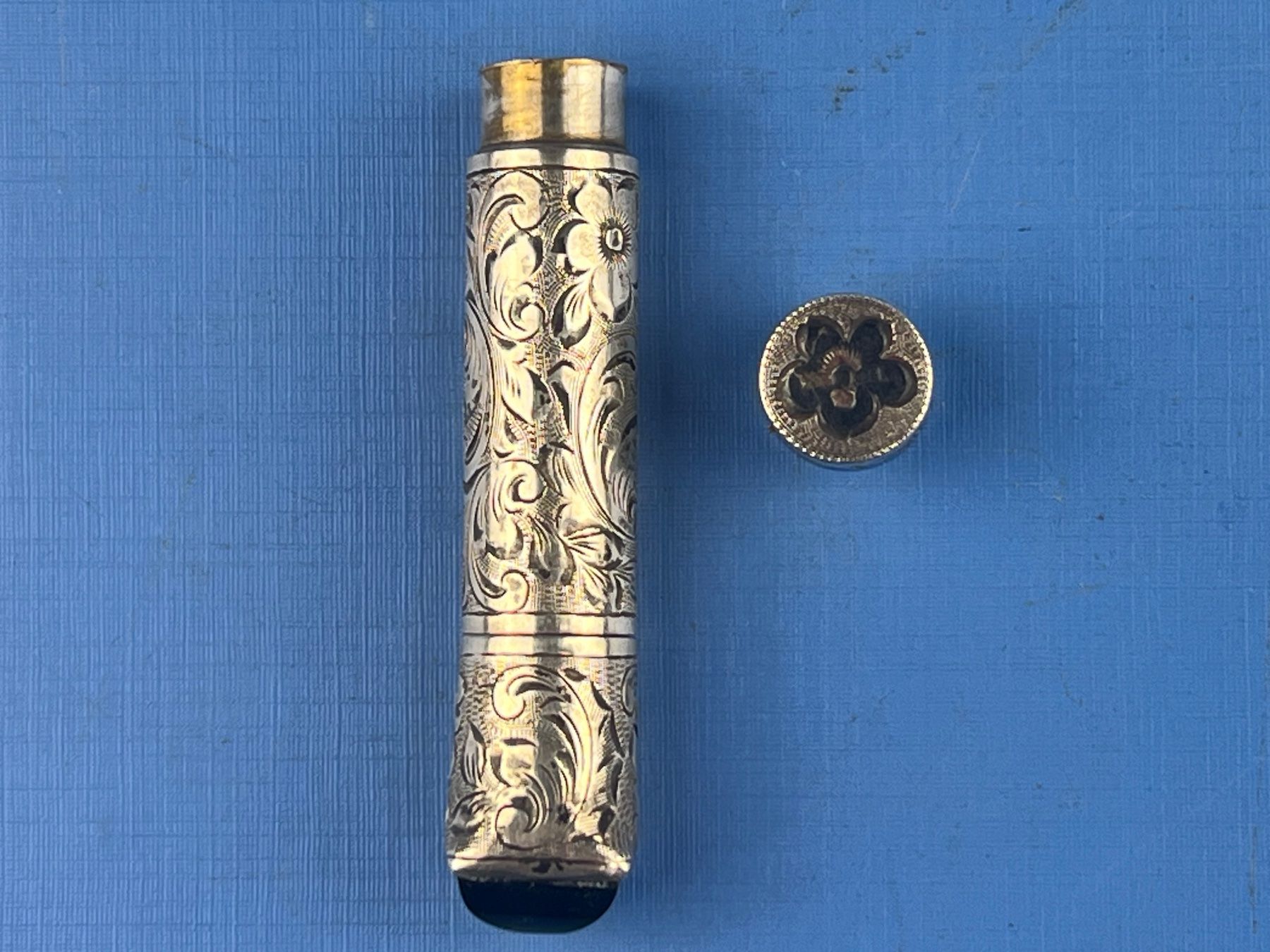 Make-up: Prächtiger antiker gravierter Silber 900 Lippenstift – Usato da Unterengstringen venduto da Gustav03 7