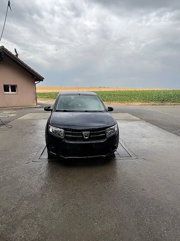Dacia Autos: Dacia Sandero 90 – D'occasion à Lavigny par delulu 1