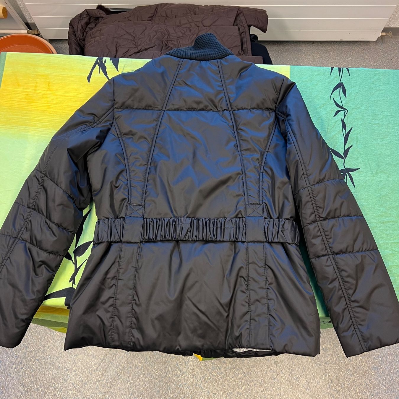 Giacche: Winterjacke Schwarz Damen – Usato da Oberuzwil venduto da WMB73 1