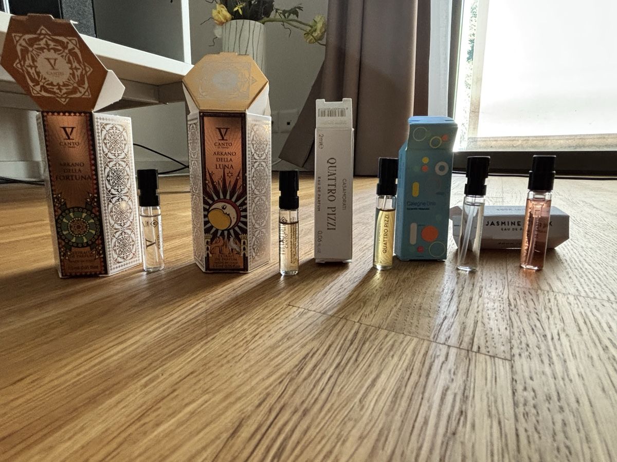 Profumi & Eau de Toilette: Parfum Proben Set verschiedene Marken 11 Stück – Usato da Zürich venduto da Thetimtam 4
