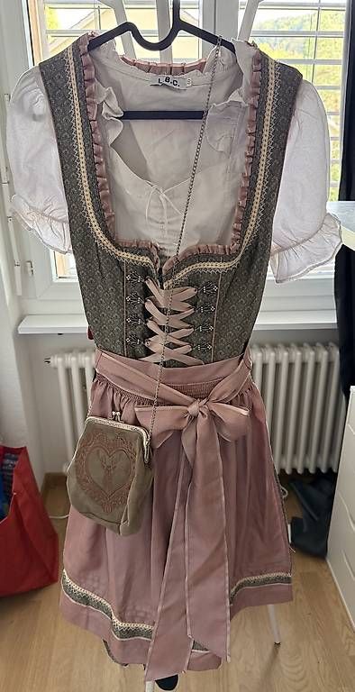 Krüger Vestiti: Original Krüger Madl Dirndl Gr. 40 – Usato da Pfungen venduto da jan_99zr