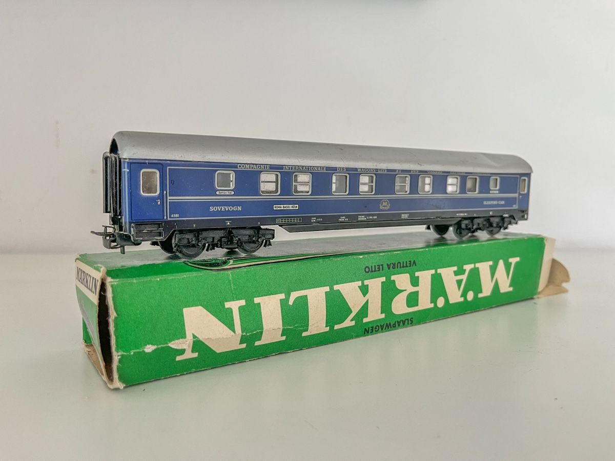 Märklin Modelleisenbahnen: Voiture Orient-Express Märklin – Gebraucht aus Font von TrainspottersuisseHo