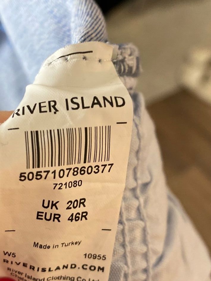 Jeans: River Island Jeans Distressed-Look Regular hellblau Gr. 46 – Usato da Pratteln venduto da a23_j2gs 6