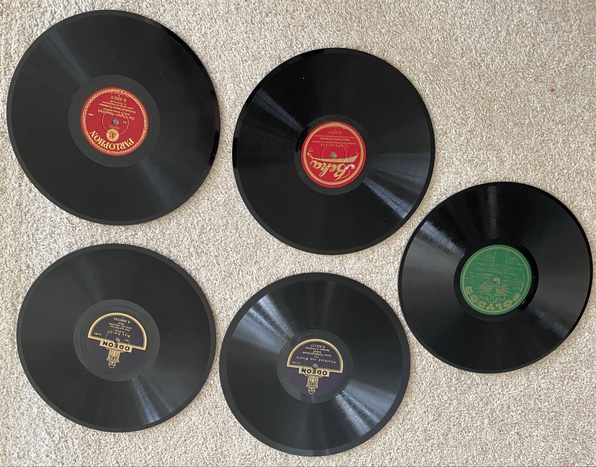 Columbia Tourne-disques: Grammophon mit Schallplatten – D'occasion à Schaffhausen par wunderpraechtig 7