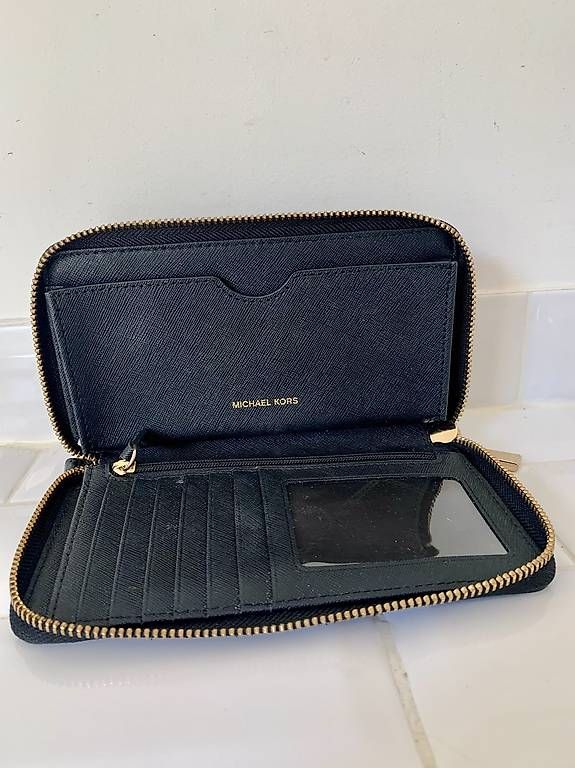 Michael Kors Portamonete: Porte-feuille Michael Kors – Usato da Montreux venduto da Barber_Swiss_Vintage 2