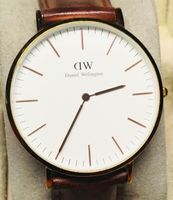 DANIEL WELLINGTON Herrenuhr 43 mm ( Neupreis : 179 CHF )