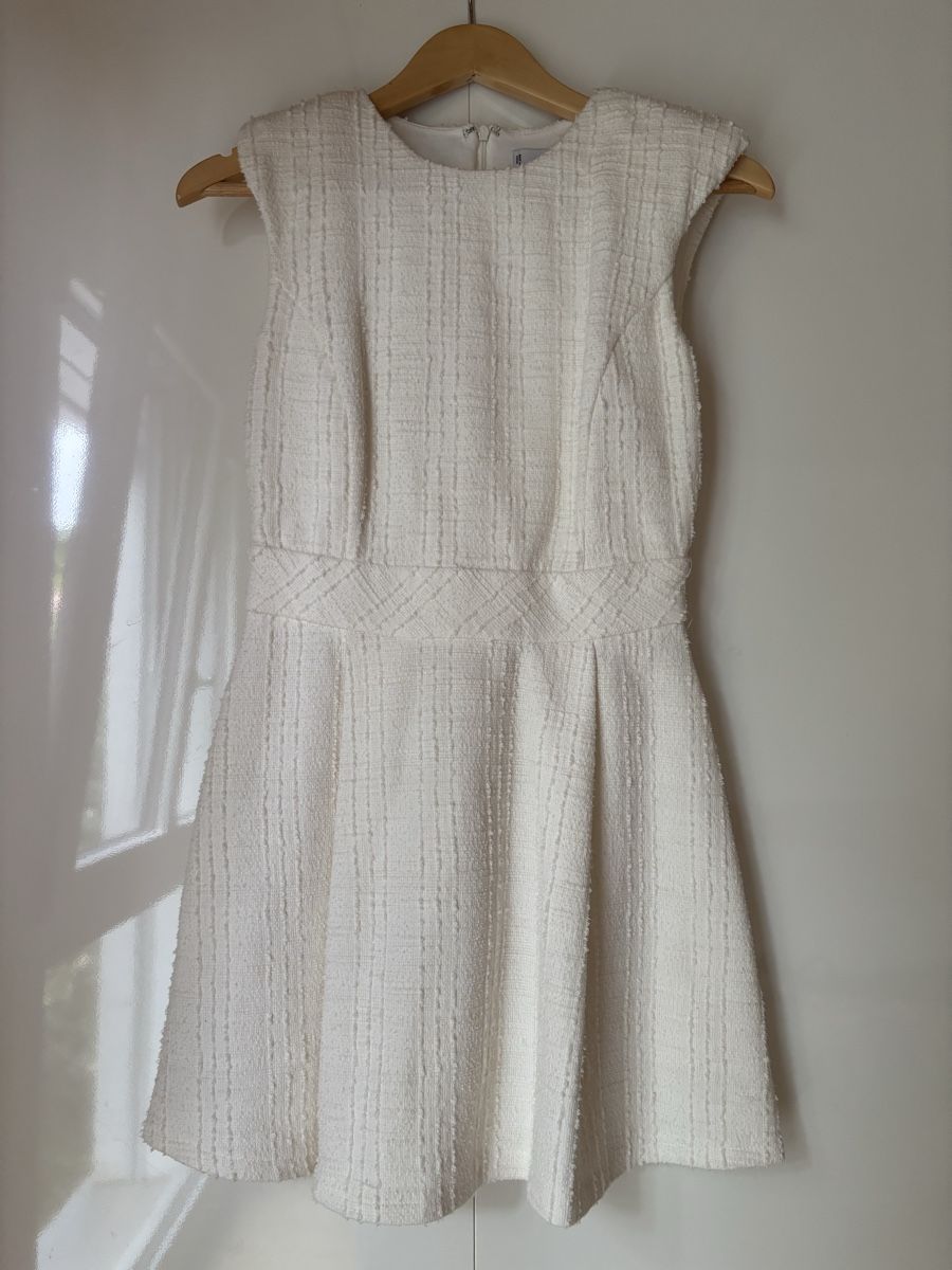 Mango Kleider: Kleid MNG weiss  – Gebraucht aus Estavayer-le-Lac von constance-esta