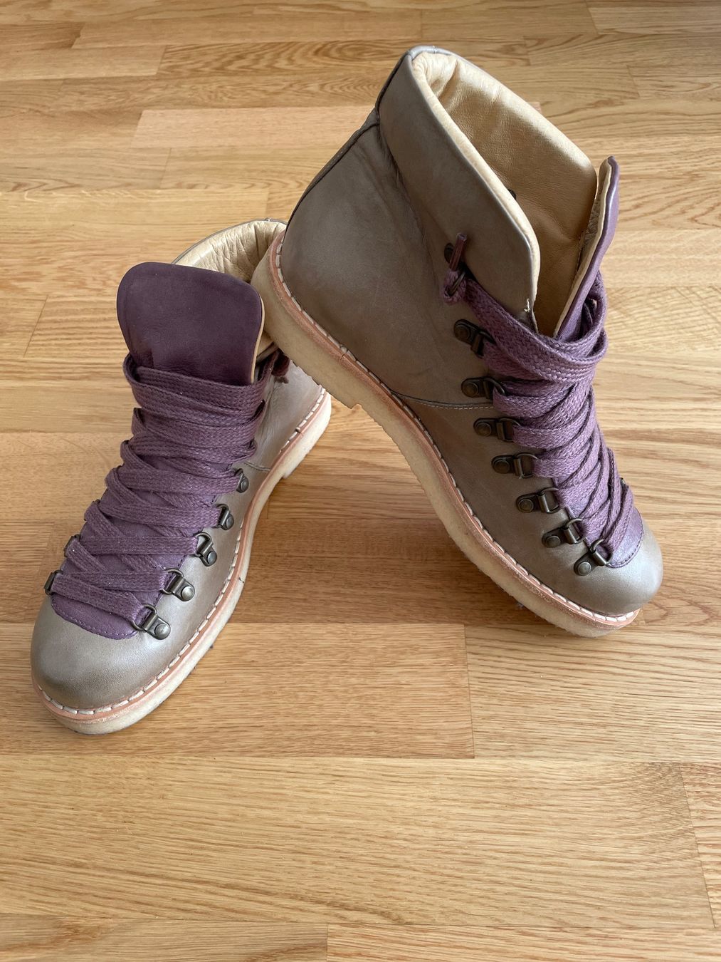 Damenschuhe: ANOTHER PROJECT Coole Stiefeletten Gr. 40 Leder neu – Neu (gemäss Beschreibung) aus Zürich von Schmusnik