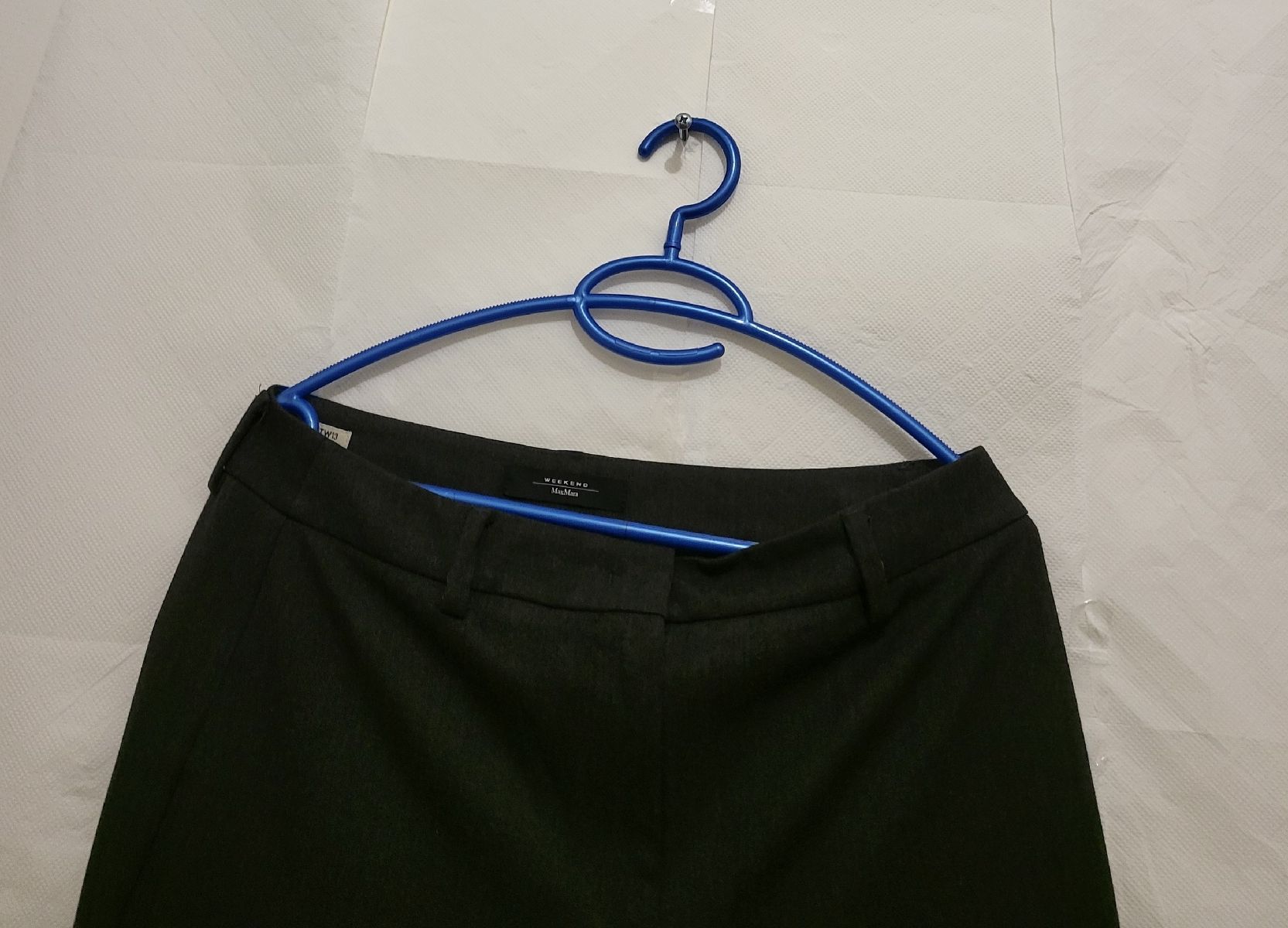 Max Mara Pantaloni: Pantalon  Laine MaxMara Weekend, taille 40 – Usato da Niedergösgen venduto da Eva2410 4