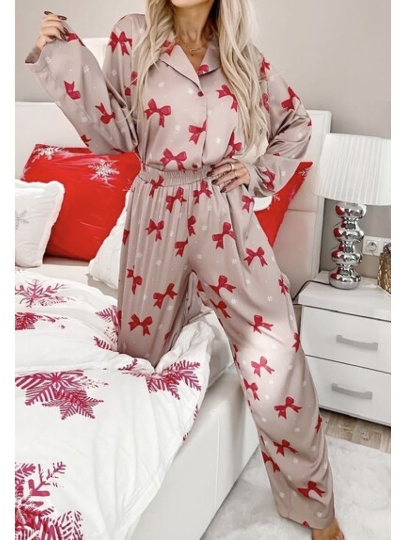 Negligees & Pigiami: Pyjama rose et rubans rouge – Nuovo e nell'imballaggio originale da Petit-Lancy venduto da mina222