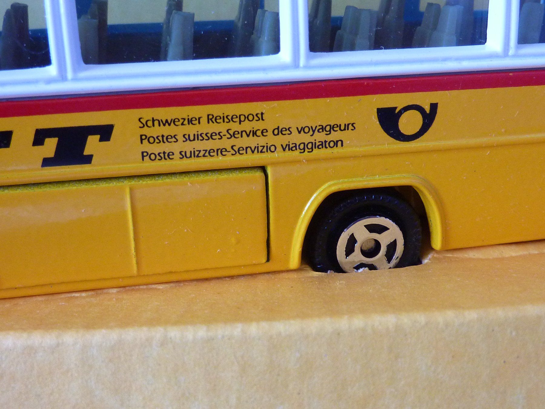 Corgi Toys Modellini d'auto: Volvo PTT Reisebus – Nuovo (secondo la descrizione) da Dürrenäsch venduto da modellautos4you 4